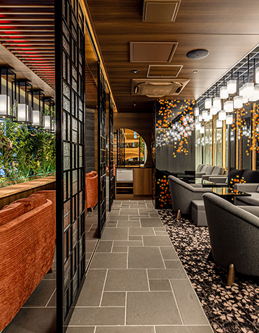 店内写真（メインホール）