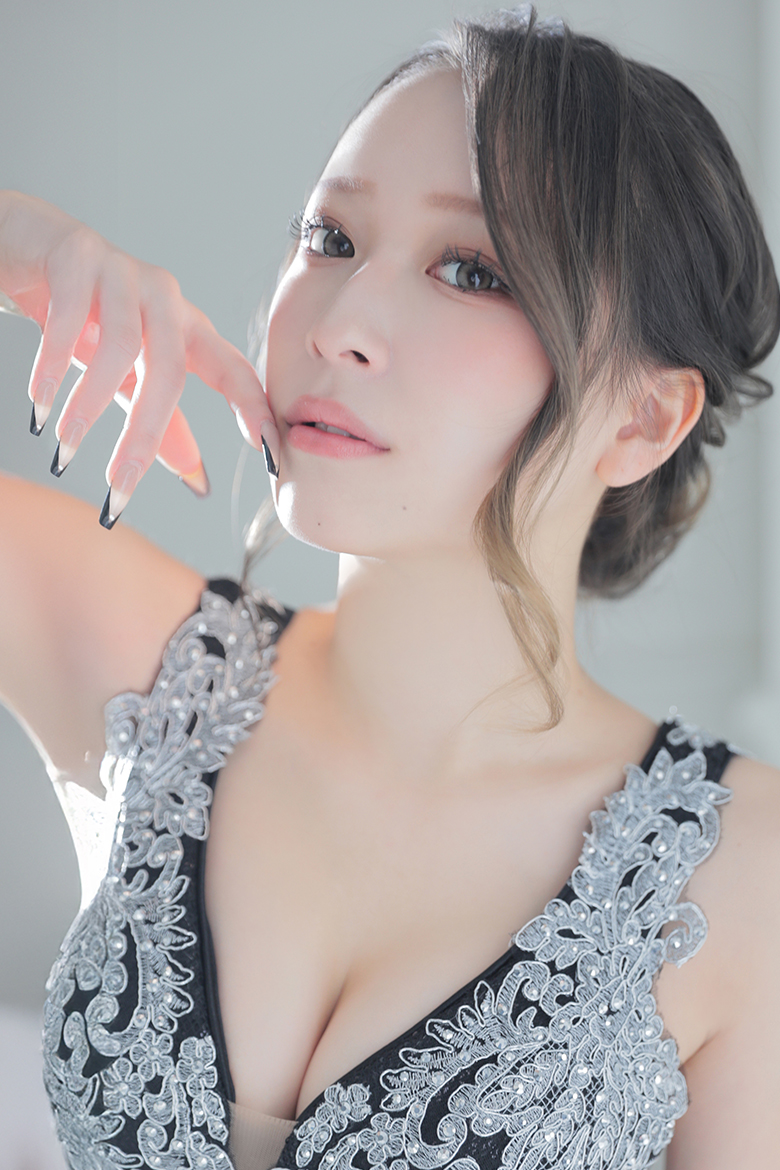 美月 あのん（ANON MIZUKI）Paris Collection