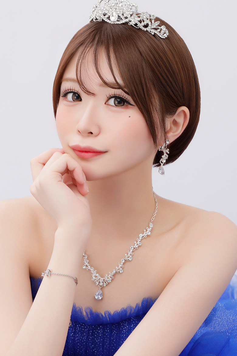浅倉 みなみ（MINAMI ASAKURA）Paris Collection