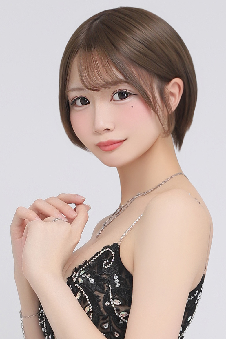 浅倉 みなみ（MINAMI ASAKURA）Paris Collection