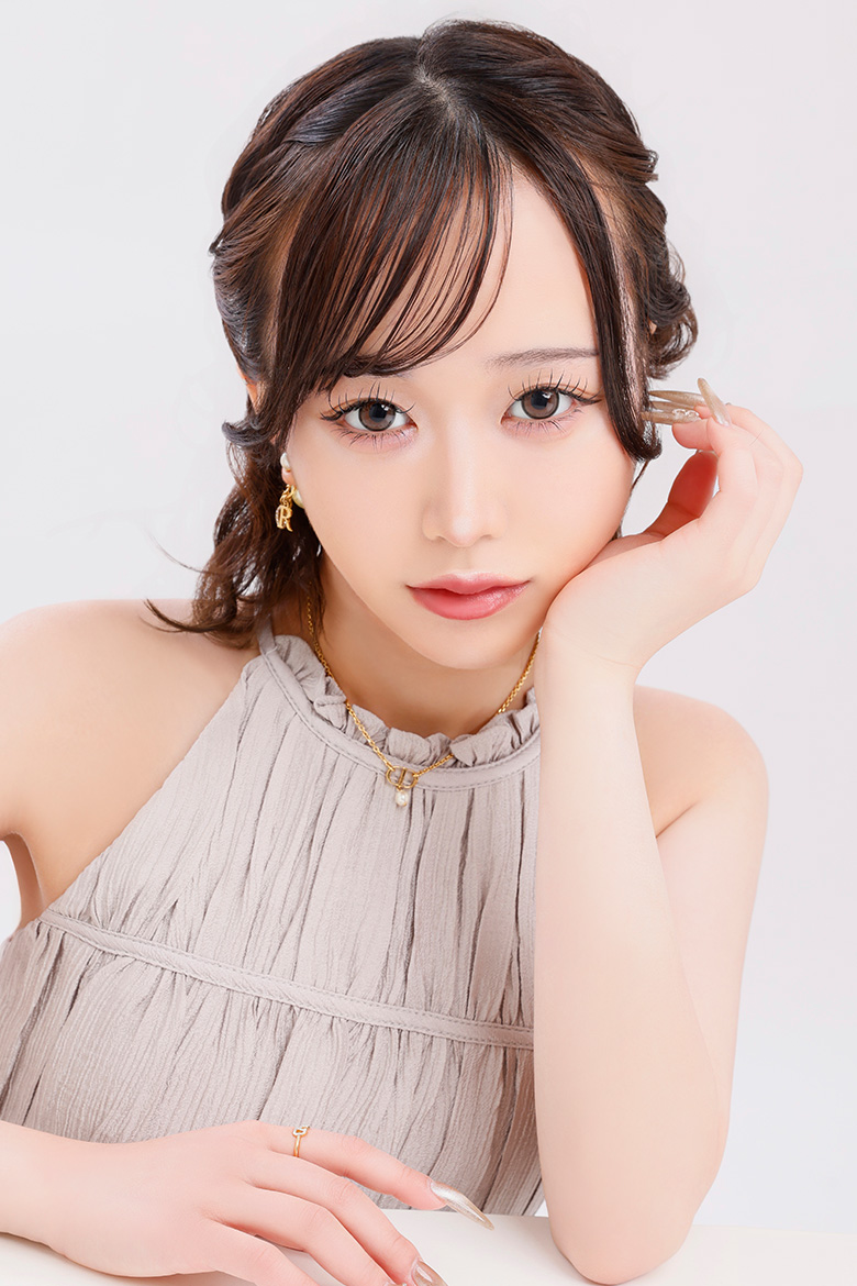 一ノ瀬 りり（RIRI ICHINOSE）Paris Collection